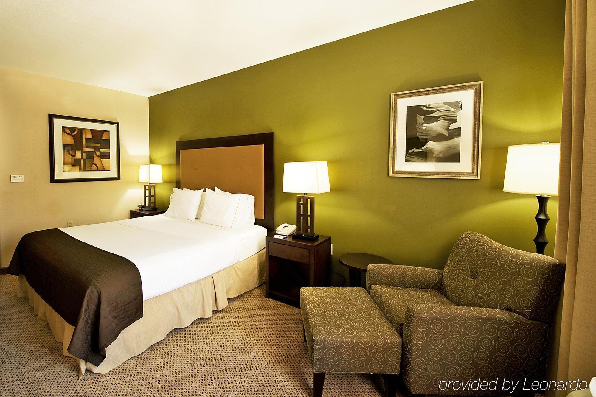 Holiday Inn Express & Suites Phoenix Glendale Dist By Ihg Zewnętrze zdjęcie