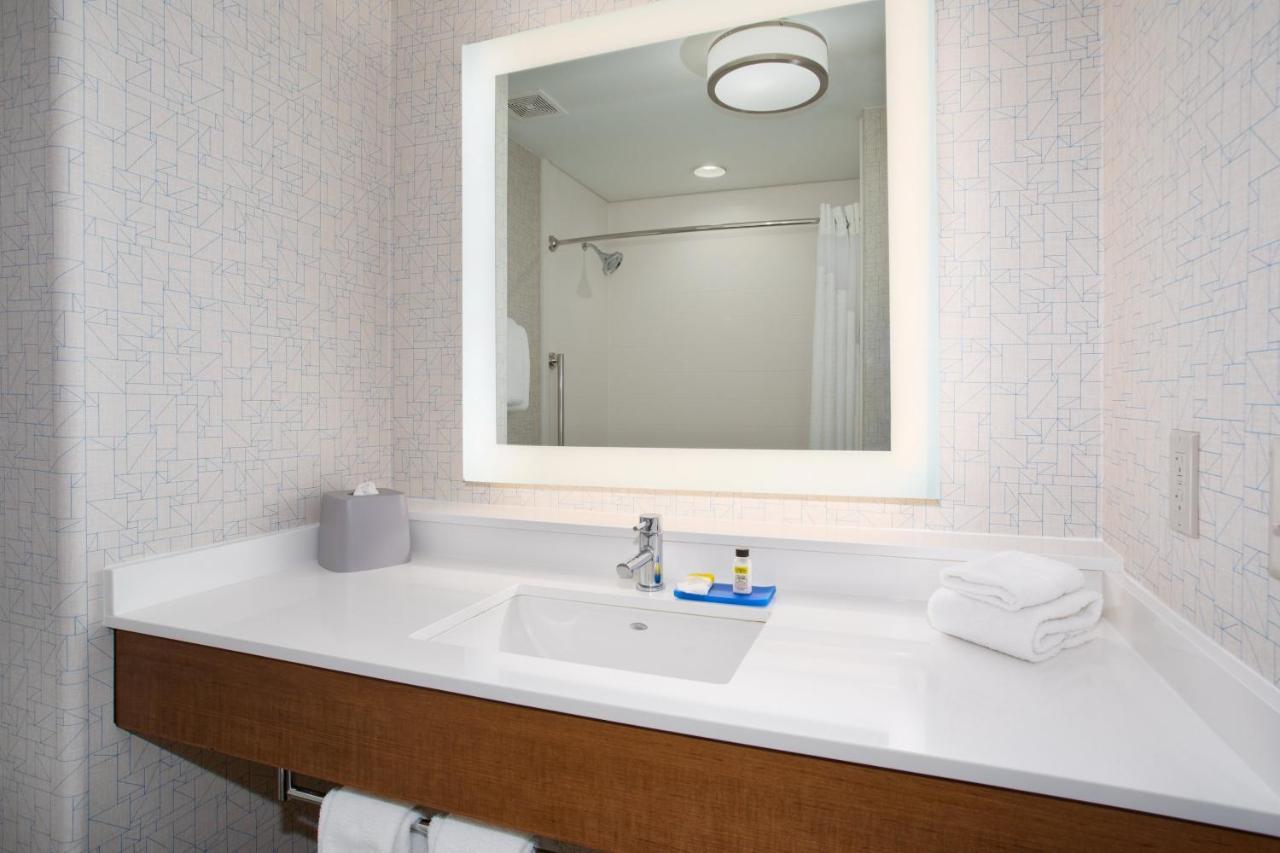 Holiday Inn Express & Suites Phoenix Glendale Dist By Ihg Zewnętrze zdjęcie